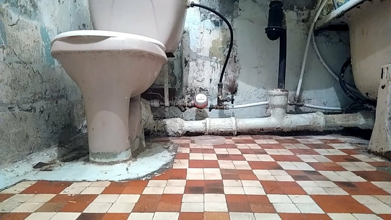 Старые канализационные трубы